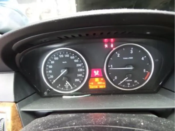 Odometer KM BMW M5