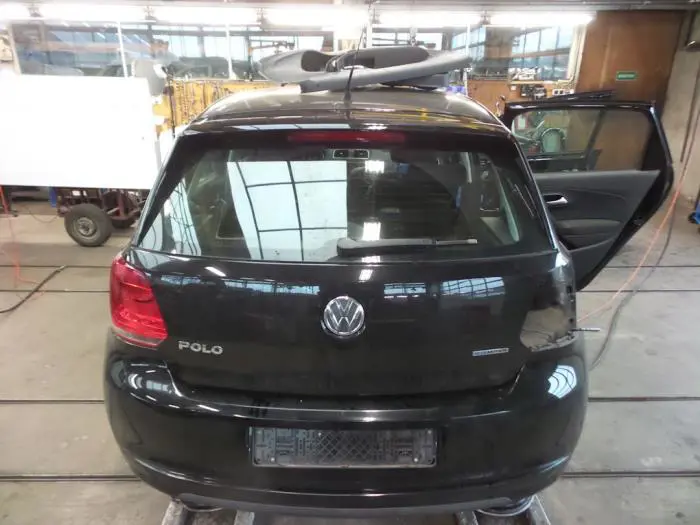 Portón trasero Volkswagen Polo