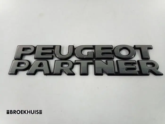 Emblemat Peugeot Partner