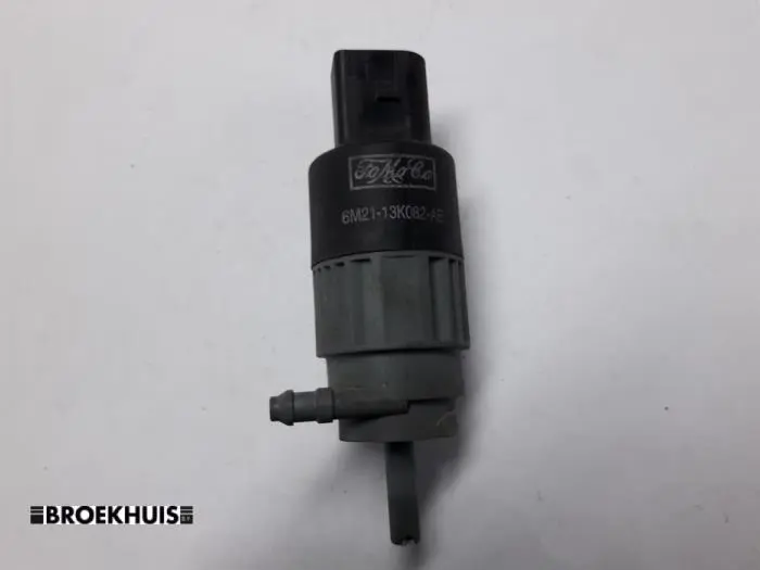 Windscreen washer pump Ford Mondeo
