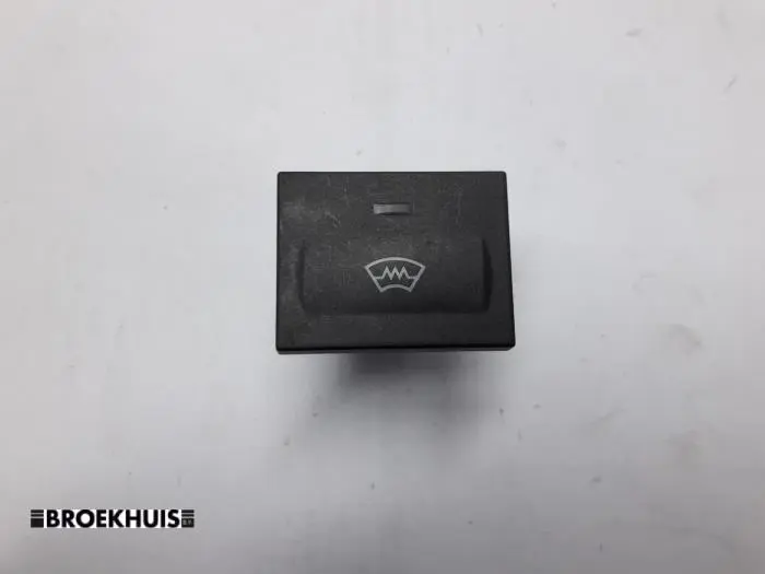 Frontscreen heating switch Ford Focus