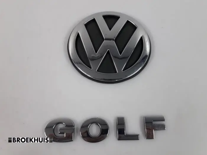 Emblemat Volkswagen Golf