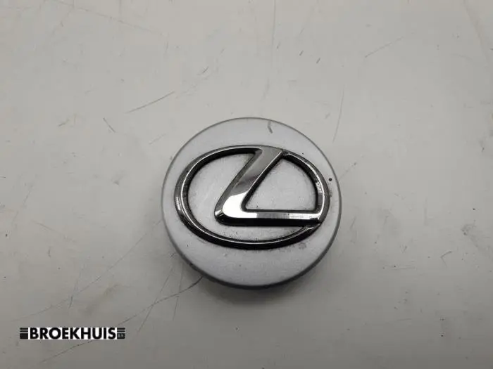 Embellecedor de buje Lexus CT 200h