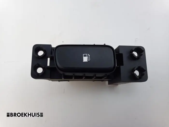 Tank cap cover switch Kia Niro