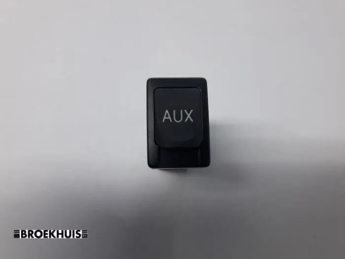 AUX / USB connection Toyota Auris