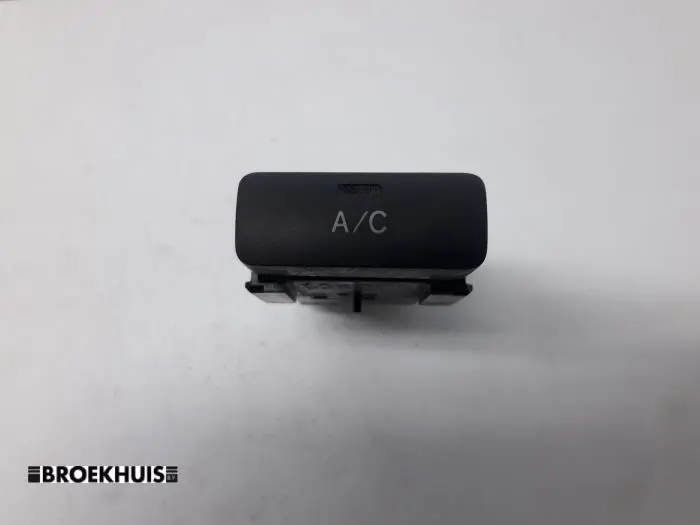 Air conditioning switch Toyota Corolla Verso