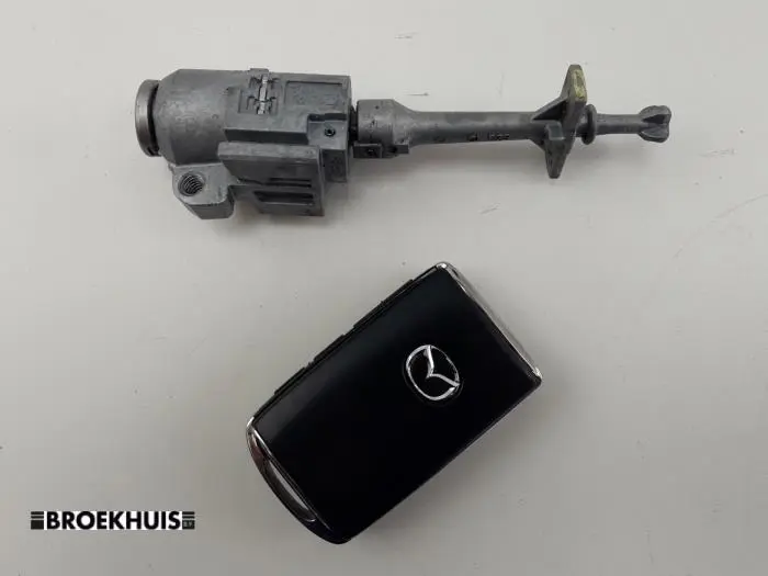Set of cylinder locks (complete) Mazda CX-60