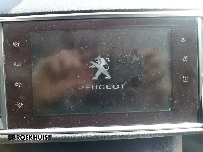 Unidad de control multimedia Peugeot 308