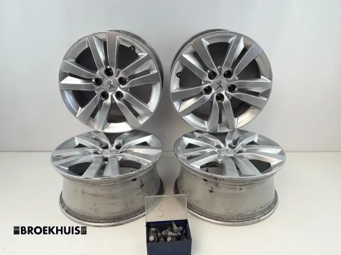 Set of sports wheels Peugeot 308