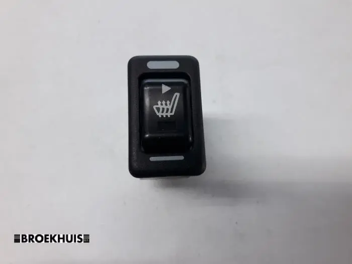 Seat heating switch Subaru Forester