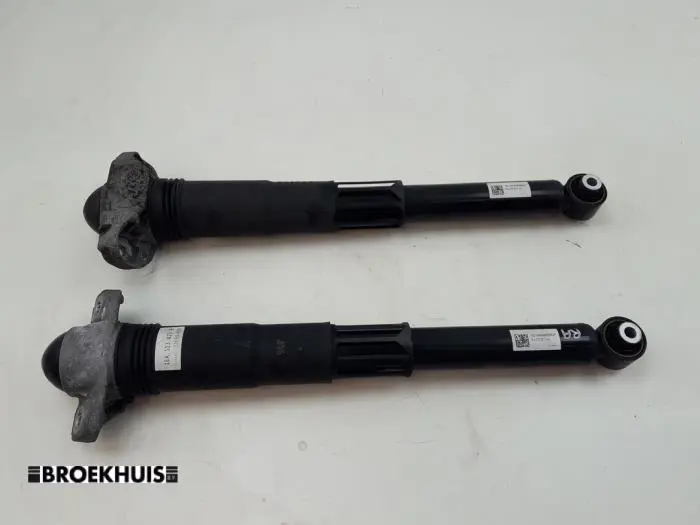 Shock absorber kit Cupra Born