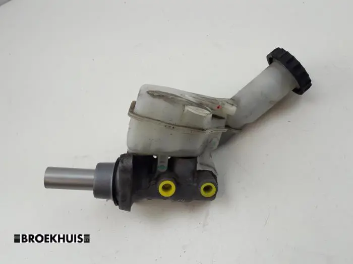 Master cylinder Mitsubishi Outlander