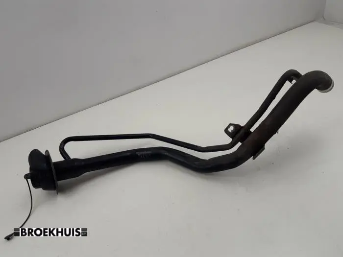 Fuel tank filler pipe Mitsubishi Outlander