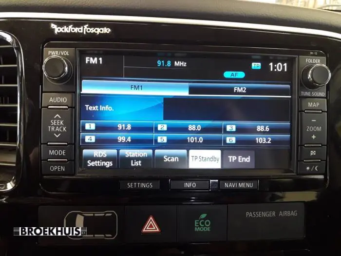 Multi-media control unit Mitsubishi Outlander