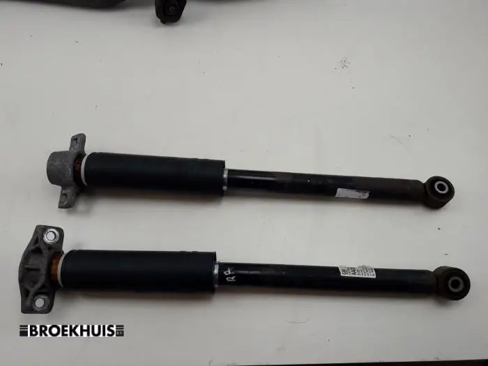 Shock absorber kit Opel Astra