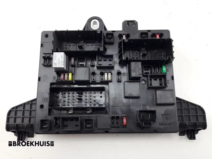 Fuse box Opel Astra