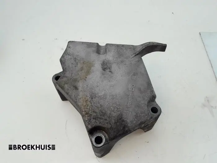 Engine mount Opel Astra