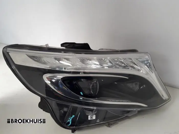 Headlight, right Mercedes Vito