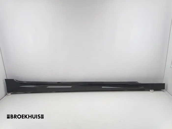 Side skirt, right BMW 3-Serie