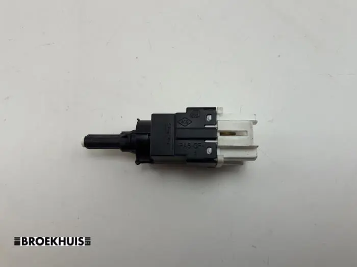 Brake light switch Renault Clio