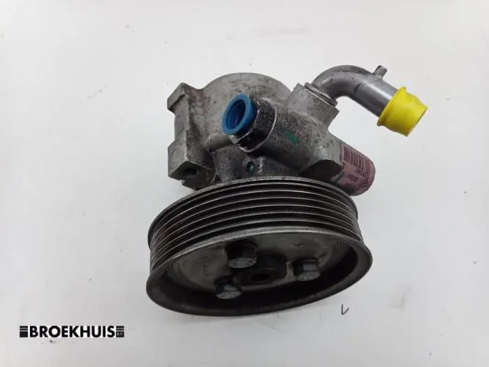 Power steering pump Opel Combo