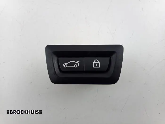 Tailgate switch BMW 3-Serie