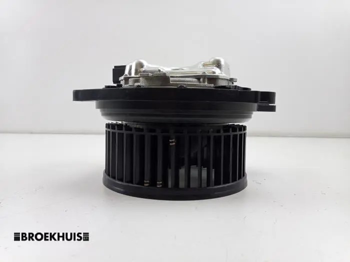 Heating and ventilation fan motor BMW 3-Serie