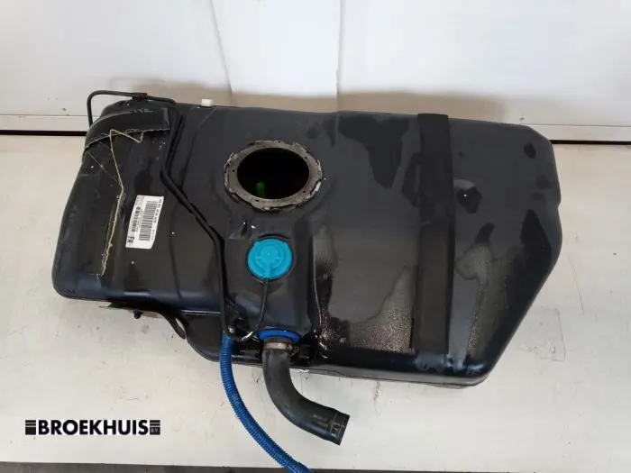 Réservoir de carburant Opel Zafira C