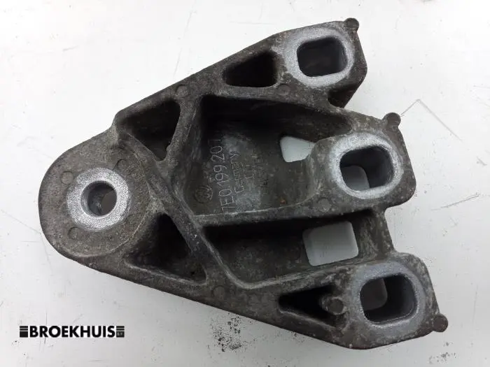 Engine mount Volkswagen Transporter