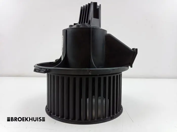 Heating and ventilation fan motor Opel Zafira