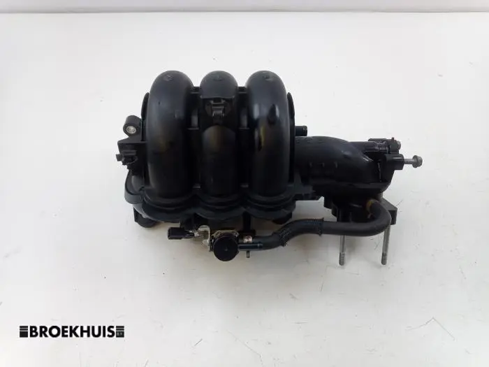 Intake manifold Suzuki Celerio