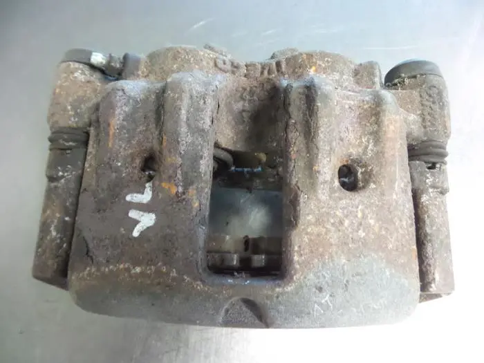 Front brake calliper, left Iveco Daily 00-