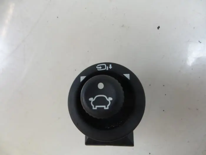 Interruptor de retrovisor Ford Fiesta