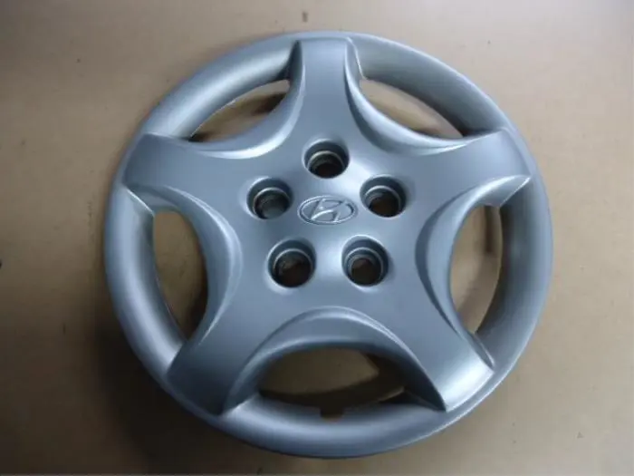 Wheel cover (spare) Hyundai Trajet