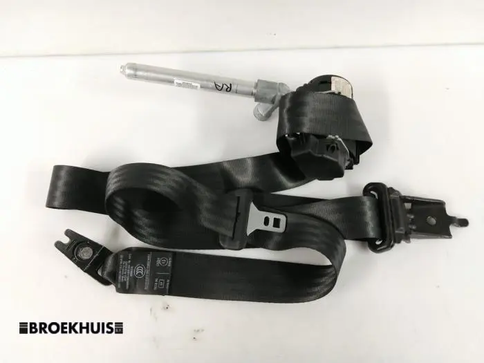 Rear seatbelt, right Volvo V70