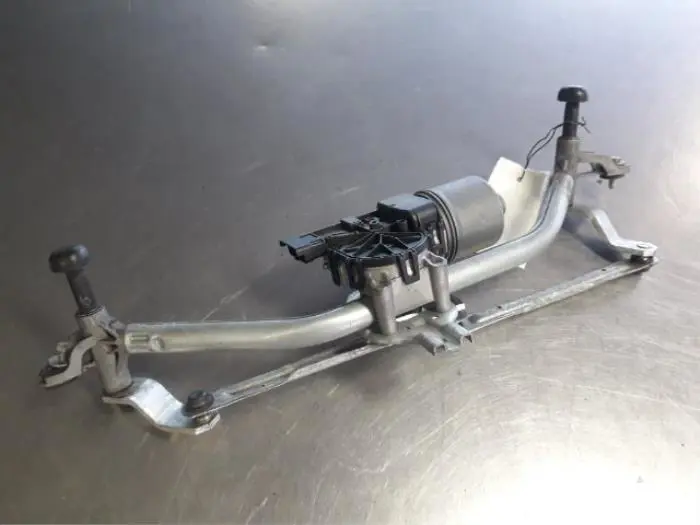 Mecanismo y motor de limpiaparabrisas Peugeot 207