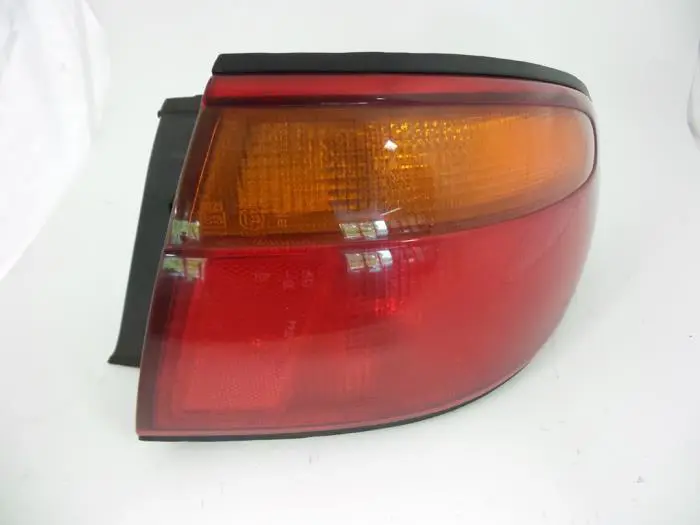 Tylne swiatlo pozycyjne prawe Mazda Xedos 9