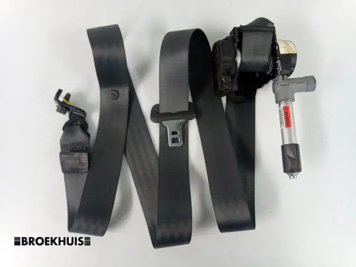 Rear seatbelt, left Volvo S60