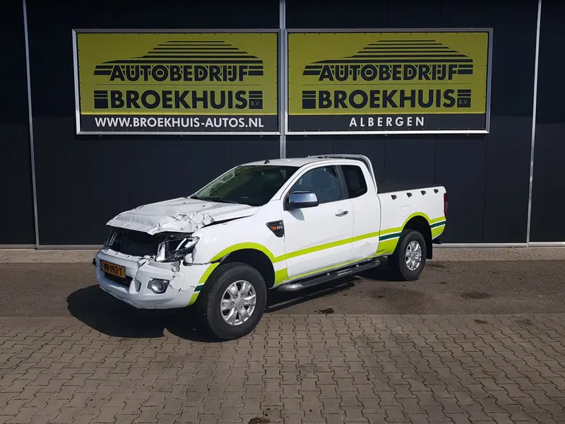 Schadeauto Ford Ranger 2.2 TDCi XLT Super Cab