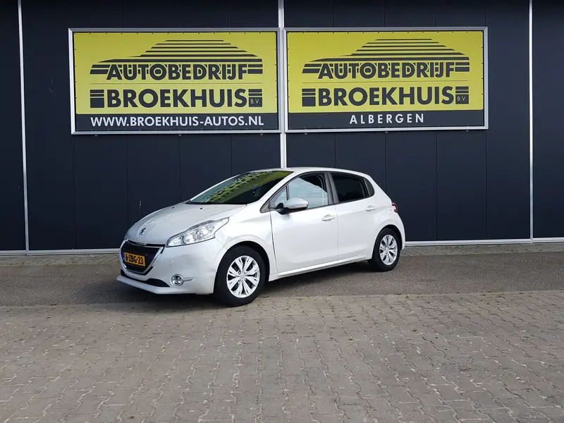 Schadeauto Peugeot 208 1.2 VTi Active