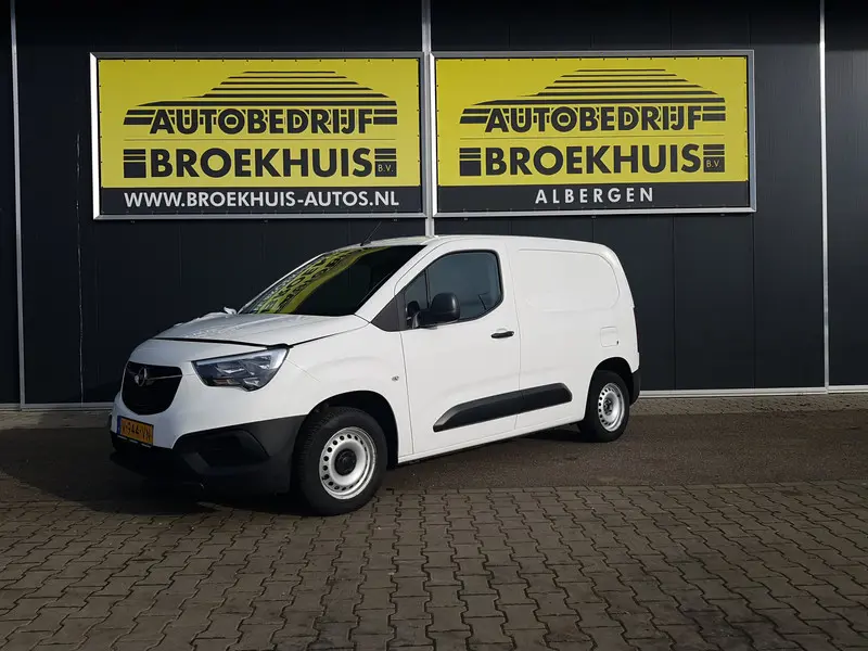 Schadeauto Opel Combo 1.6D L1H1 Selection