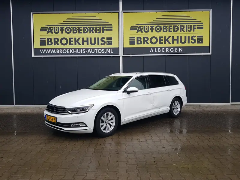 Schadeauto Volkswagen Passat Variant 1.6 TDI Comfortline Business