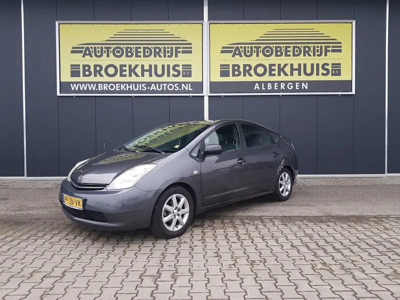 Schadeauto Toyota Prius 1.5 VVT-i Comfort