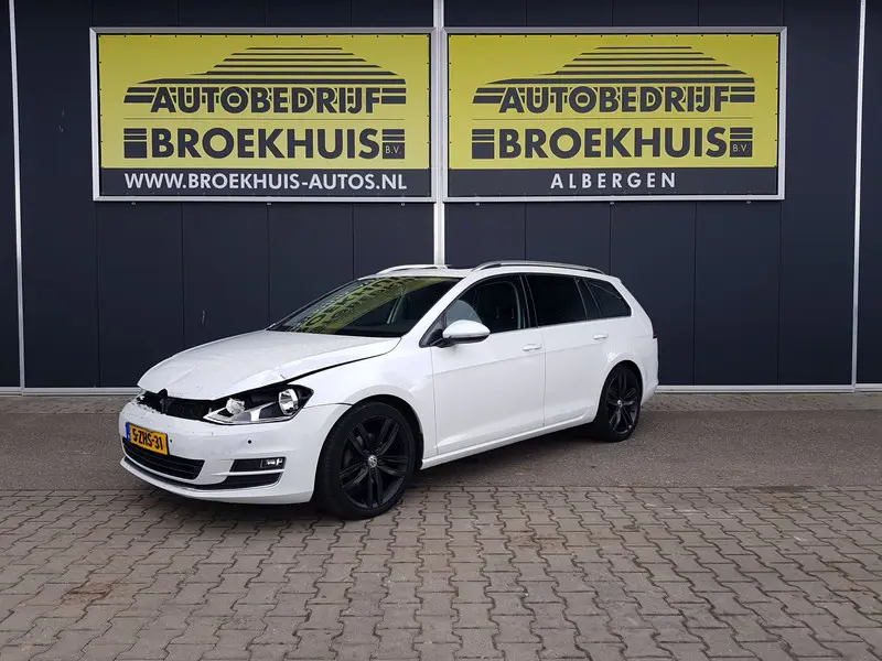 Schadeauto Volkswagen GOLF Variant 2.0 TDI Business Edition