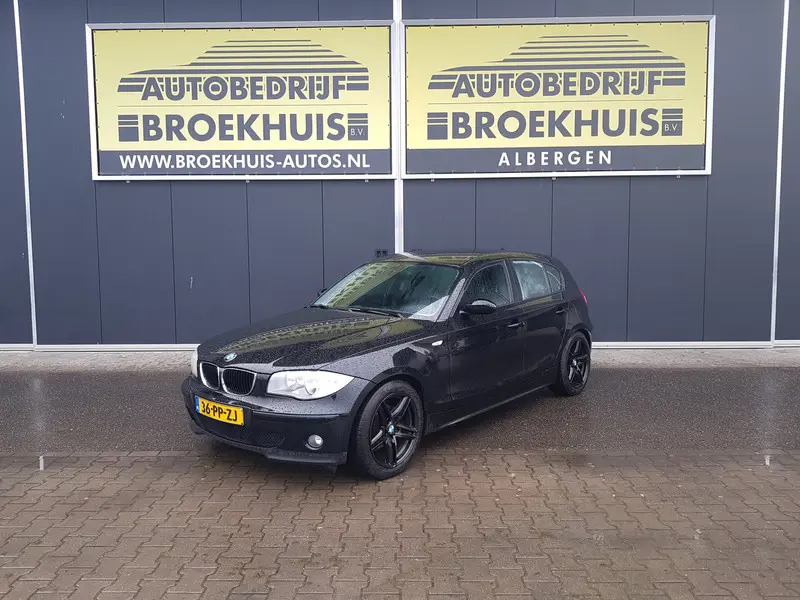 Schadeauto BMW 1-serie 116i High Executive